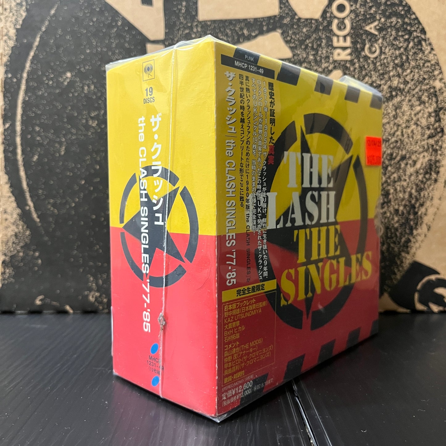 Used CD: The Clash "The Singles" 19xCD Box Set (2006 Japanese Press)