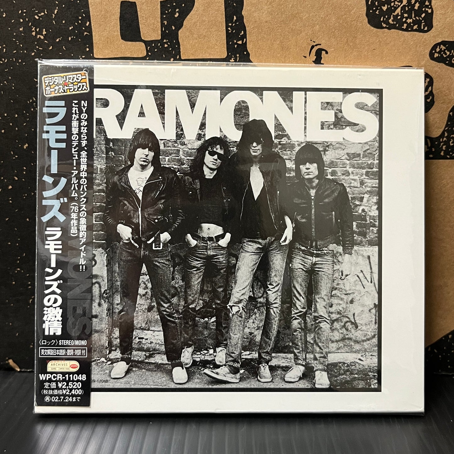 Used CD: Ramones "Ramones" CD (2001 Japanese Press w/ 8 Bonus Tracks)