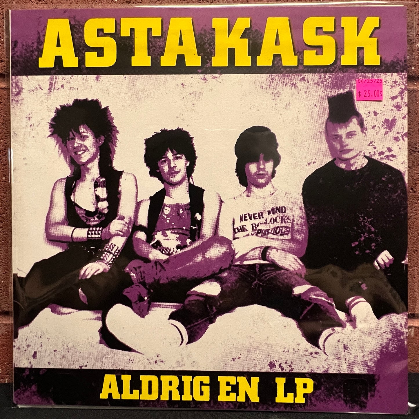 Used Vinyl: Asta Kask "Aldrig En LP" LP (Reissue, screen printed cover)