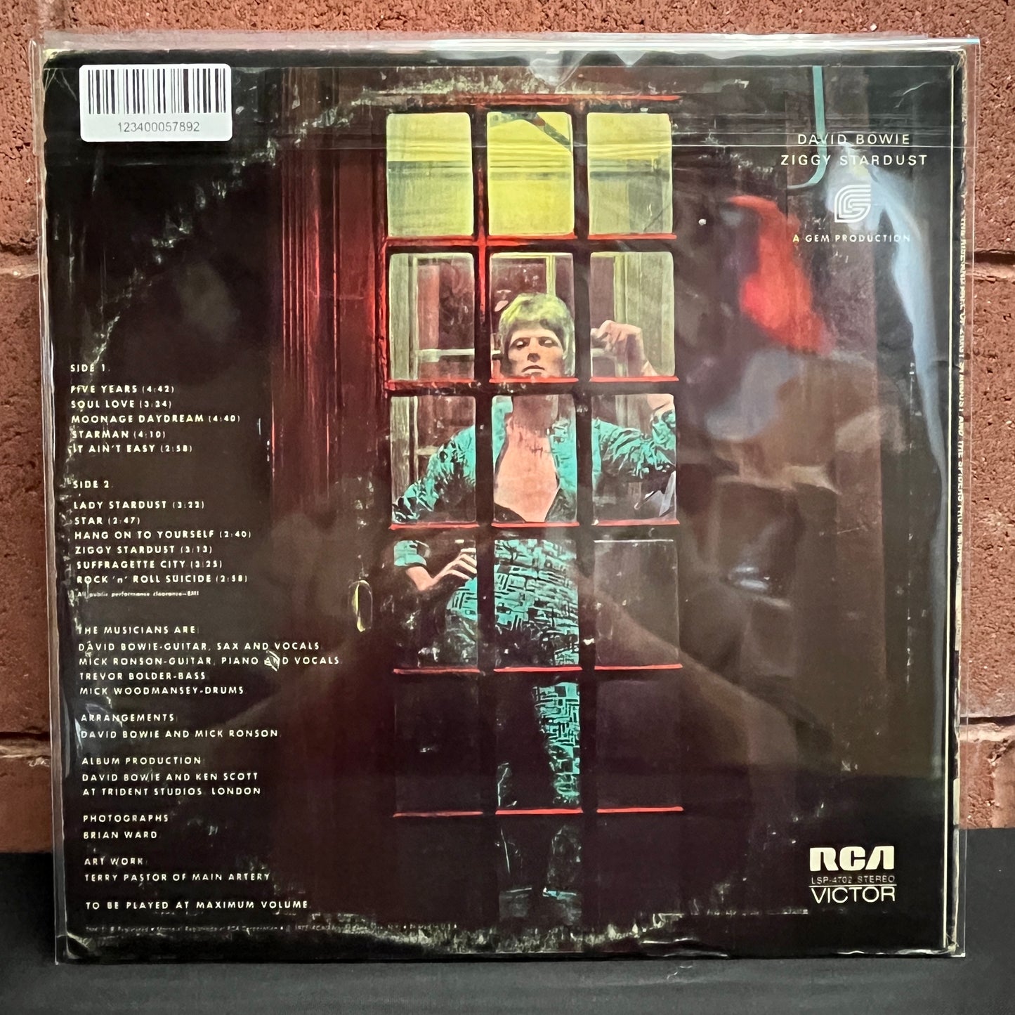 Used Vinyl: David Bowie "The Rise And Fall of Ziggy Stardust and the Spiders From Mars" LP (1972 US Dynaflex pressing)