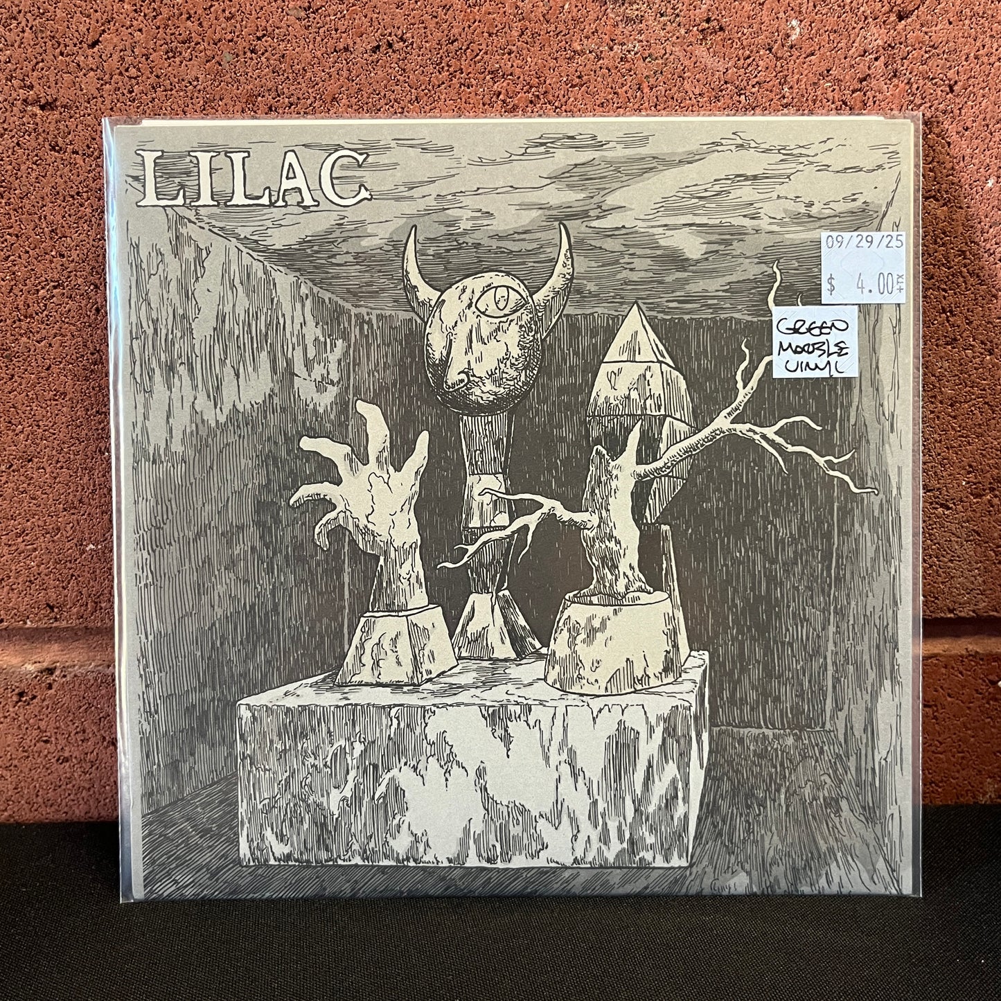 Used Vinyl: Lilac 'Barbed Wire Entanglement" 7" (Green Marble Vinyl)