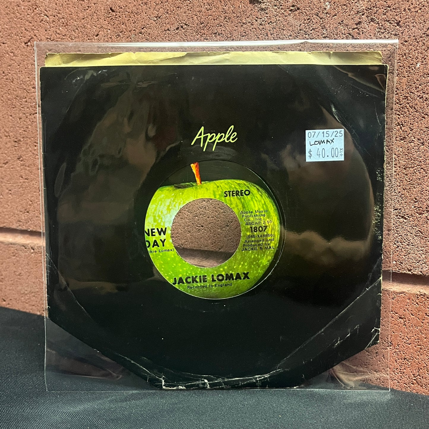 Used Vinyl: Jackie Lomax "New Day / Thumbin' A Ride" 7"