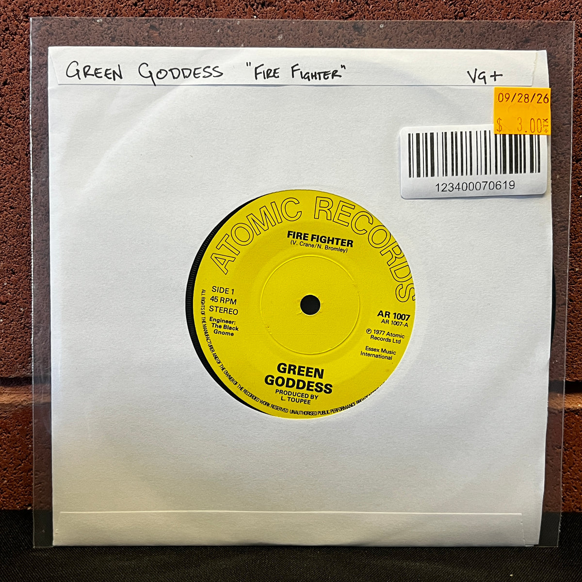 Used Vinyl: Green Goddess "Fire Fighter" 7" (1977 UK Press)