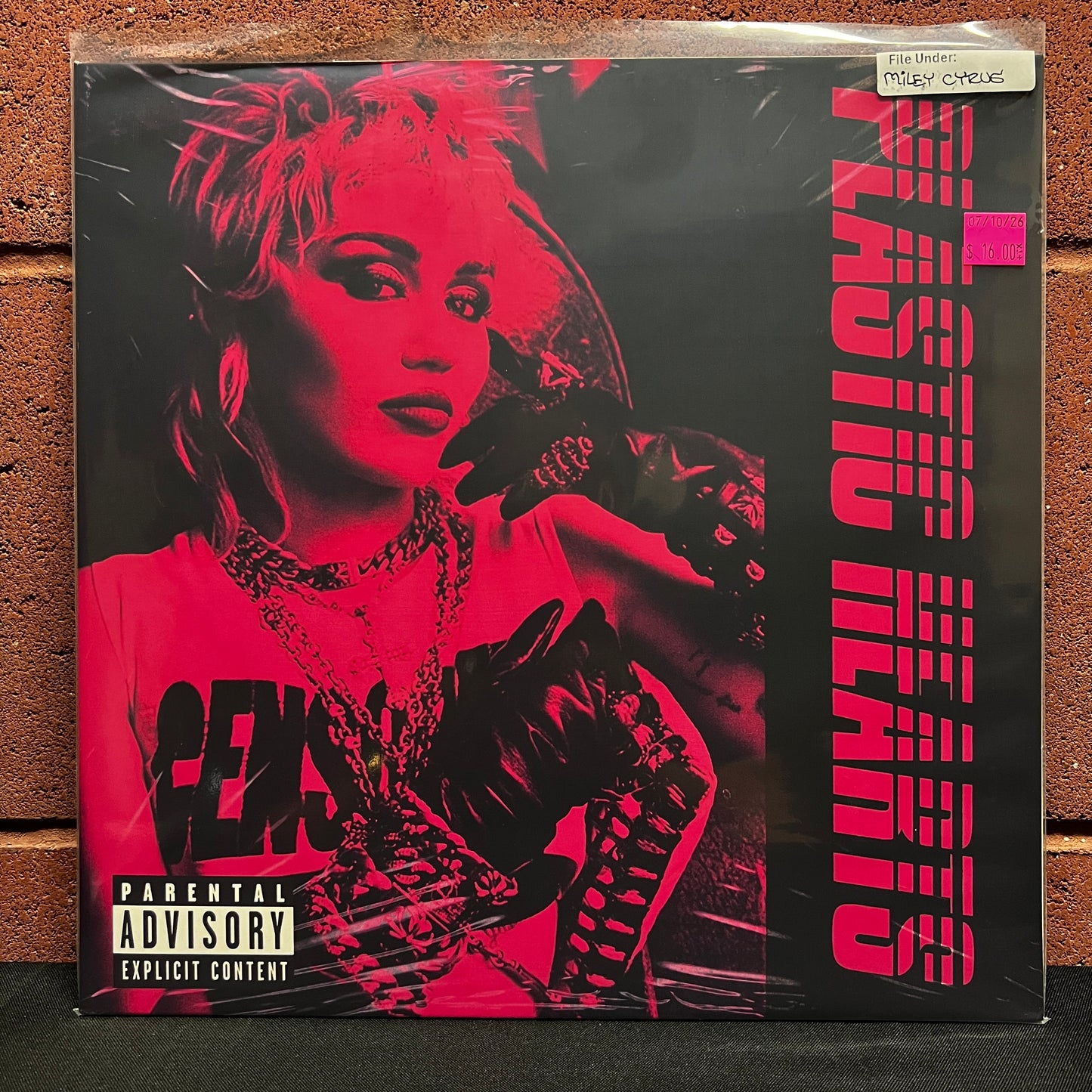 Used Vinyl: Miley Cyrus "Plastic Hearts" 2xLP (2021 Press)