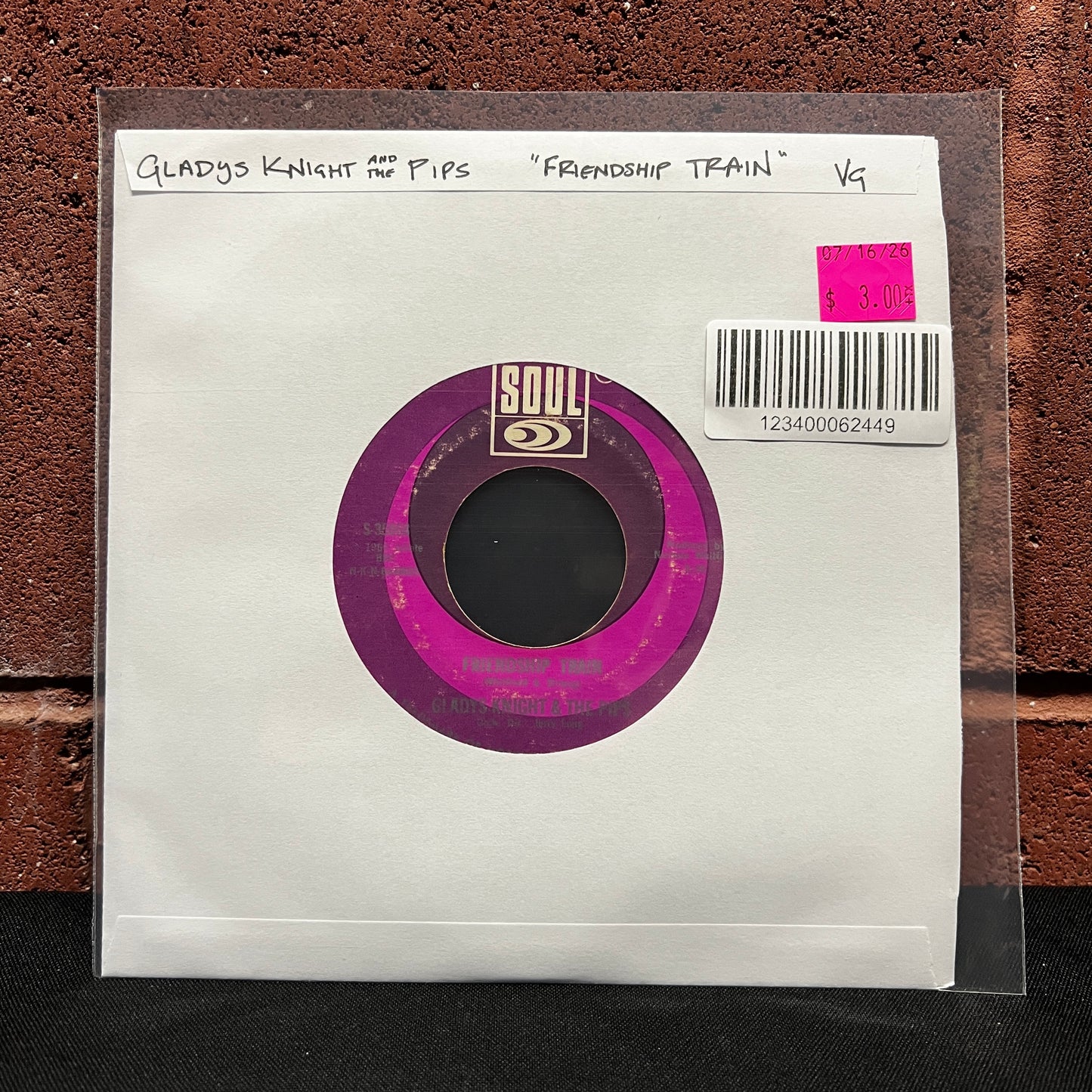 Used Vinyl: Gladys Knight and the Pips "Friendship Train" 7"
