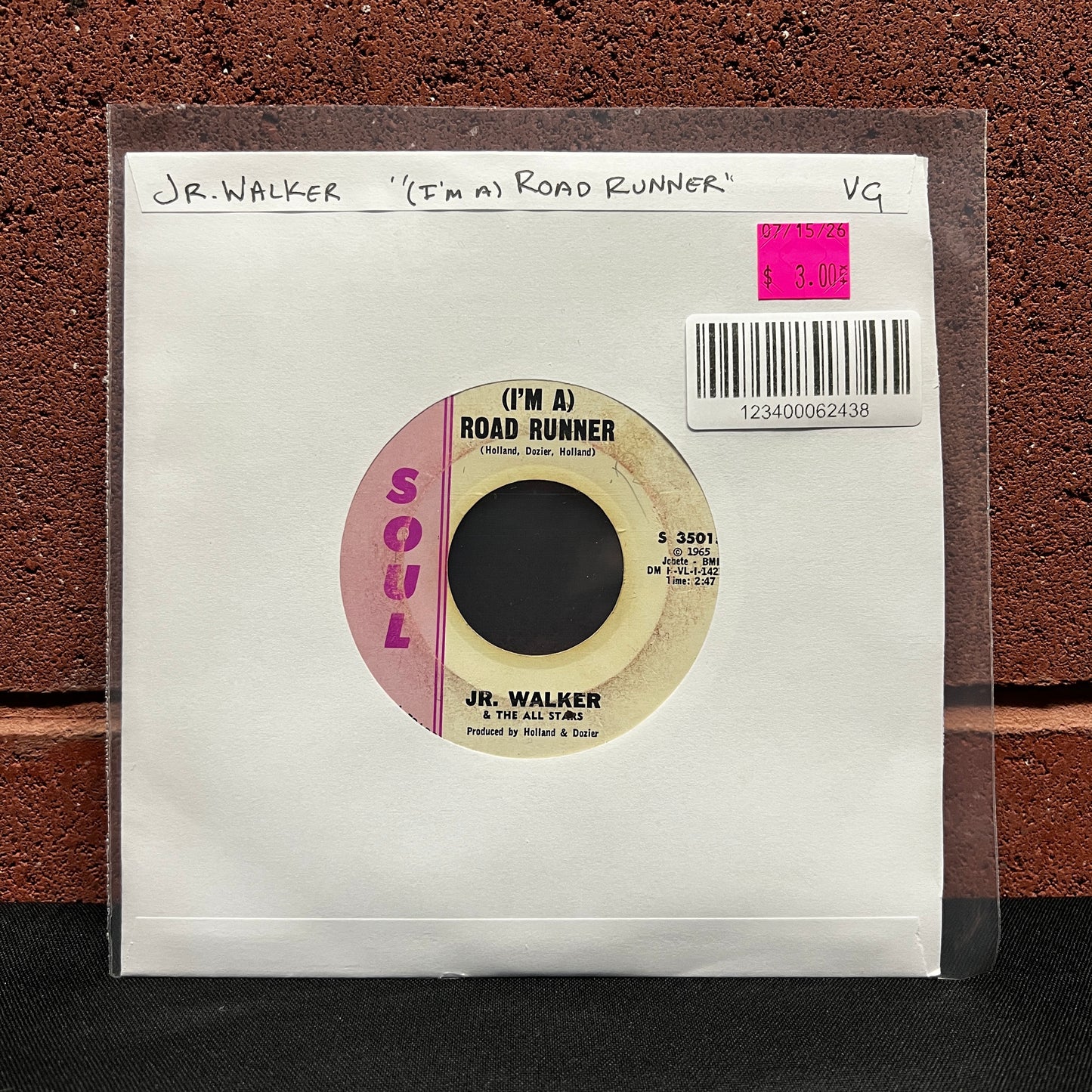 Used Vinyl: Jr. Walker "(I'm A) Road Runner" 7"