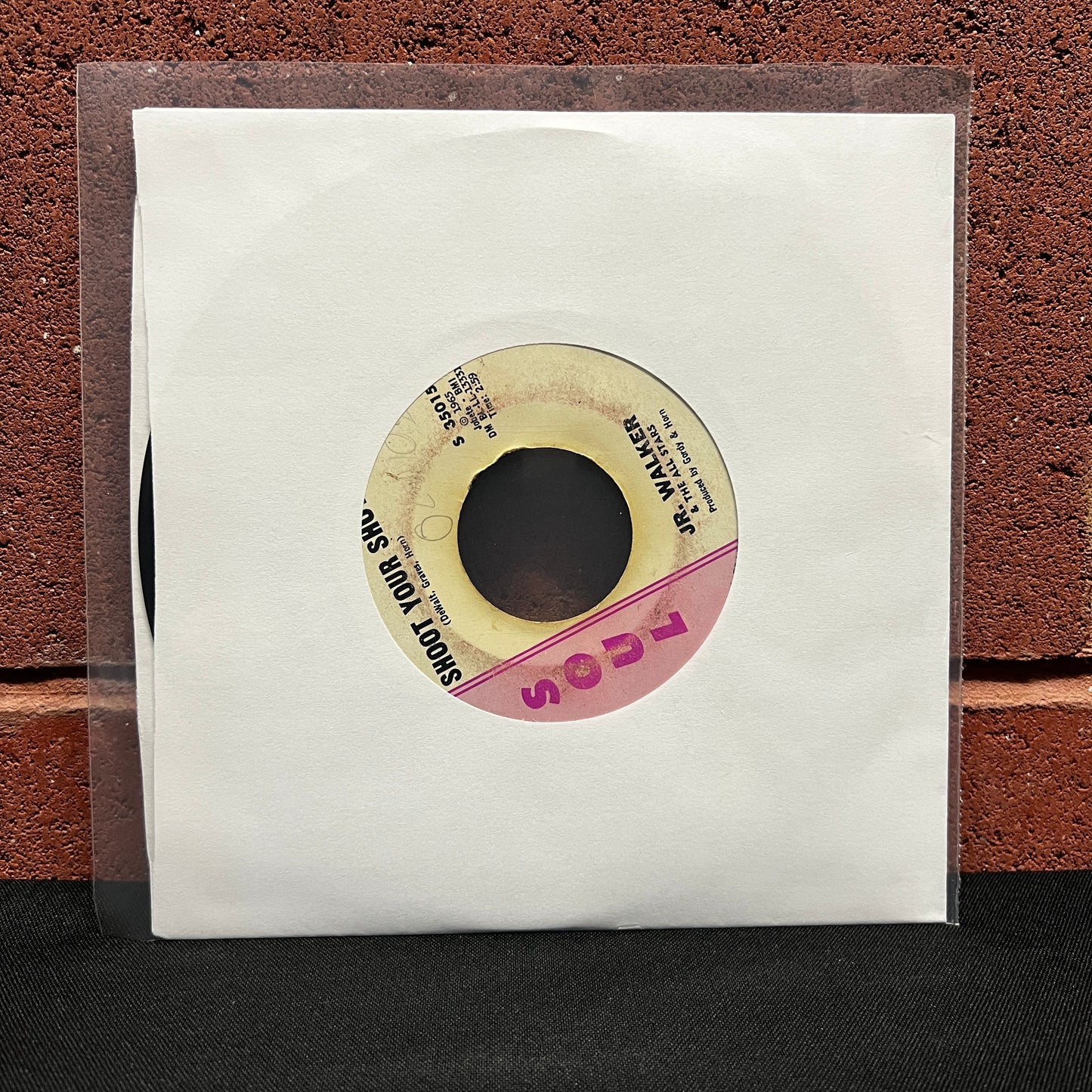 Used Vinyl: Jr. Walker "(I'm A) Road Runner" 7"